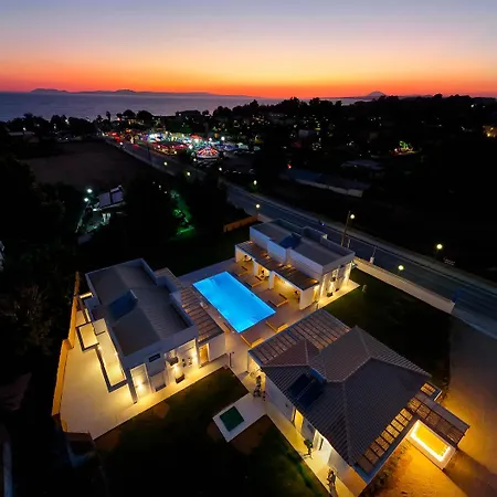 Blue Summer Luxury Aparthotel 4*