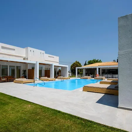 Blue Summer Luxury Ξενοδοχείο με διαμερίσματα 4*