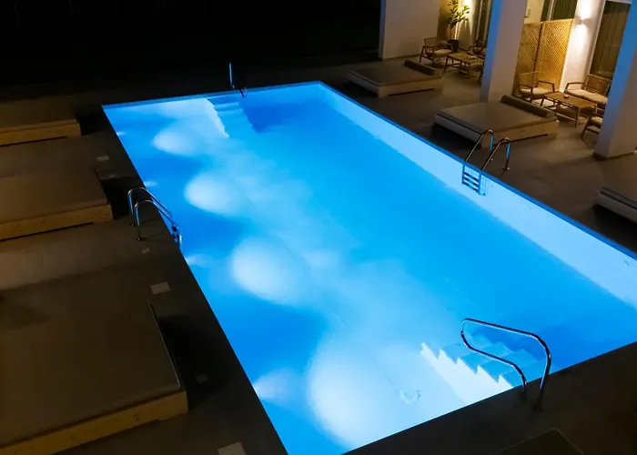 Blue Summer Luxury Aparthotel Kourouta